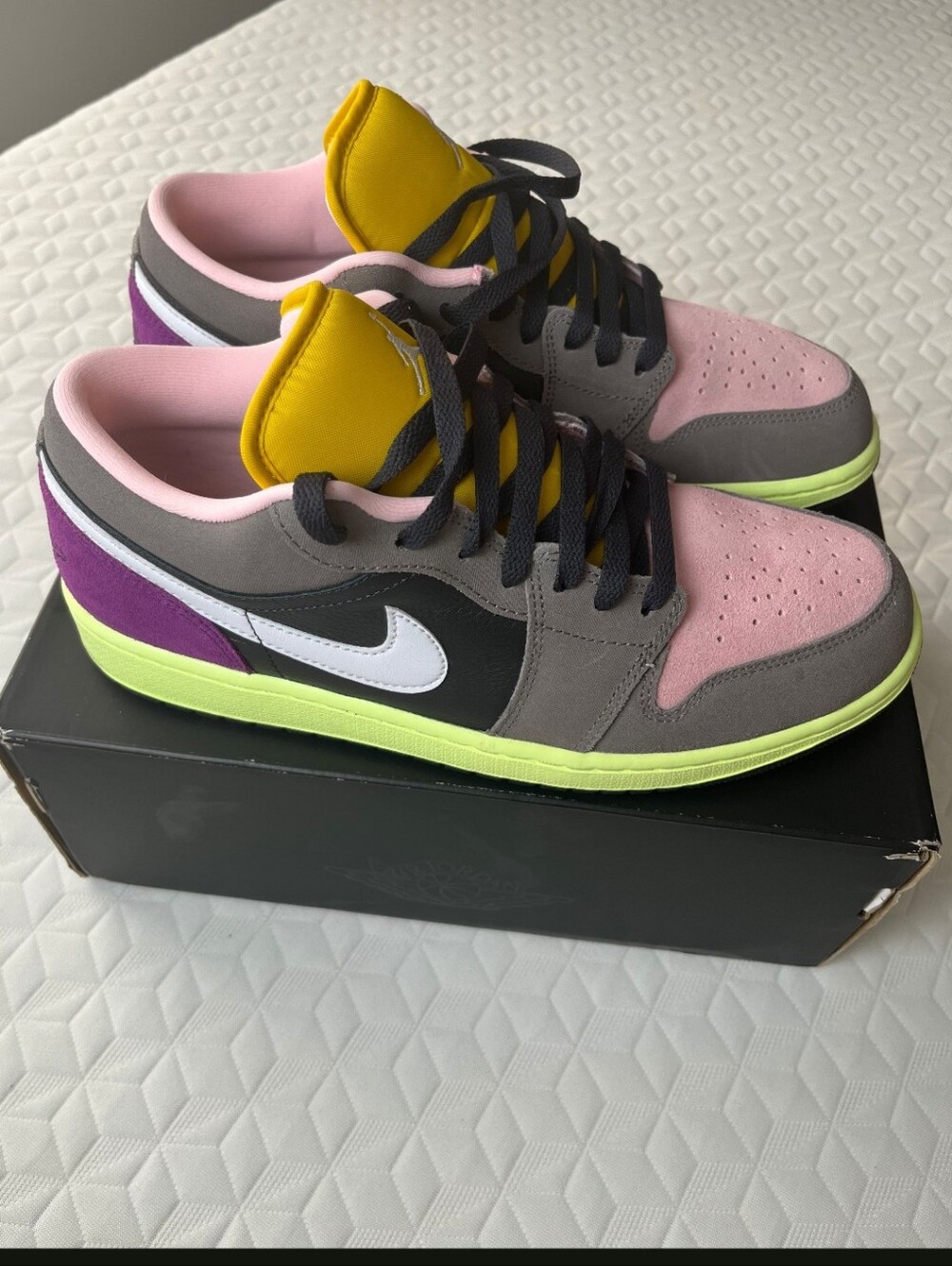 Nike/Jordan Men's Tokyo Bio Hack - Pink, Gray, Yellow